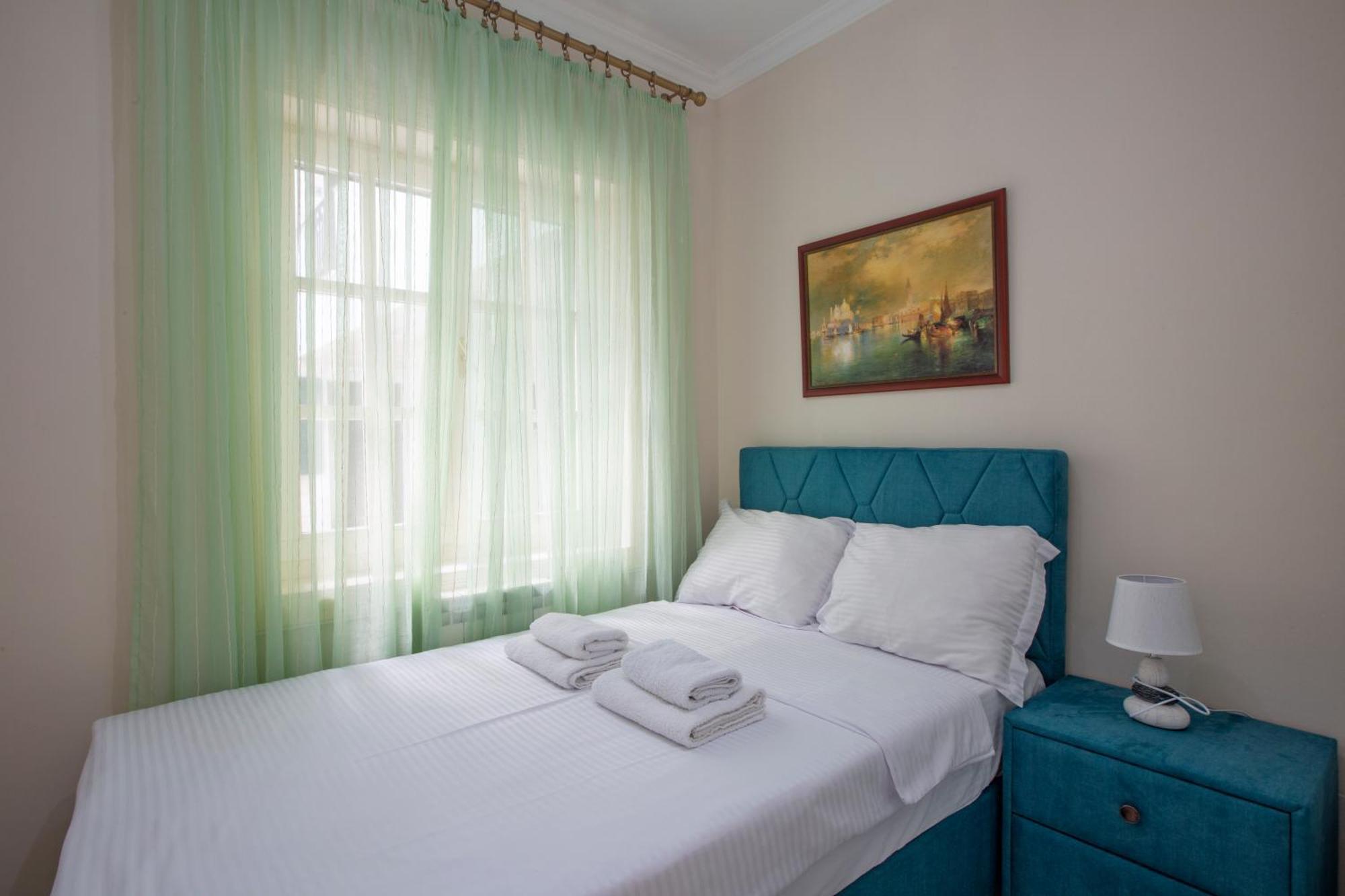 Montesan Luxury Apartment Beach Front Sveti Stefan Exterior foto