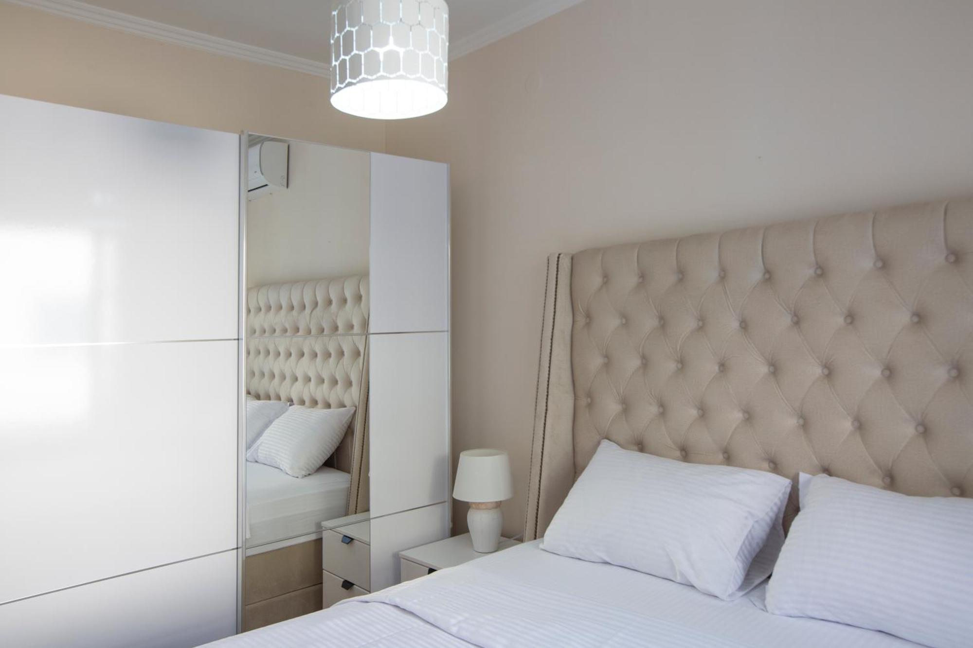 Montesan Luxury Apartment Beach Front Sveti Stefan Exterior foto