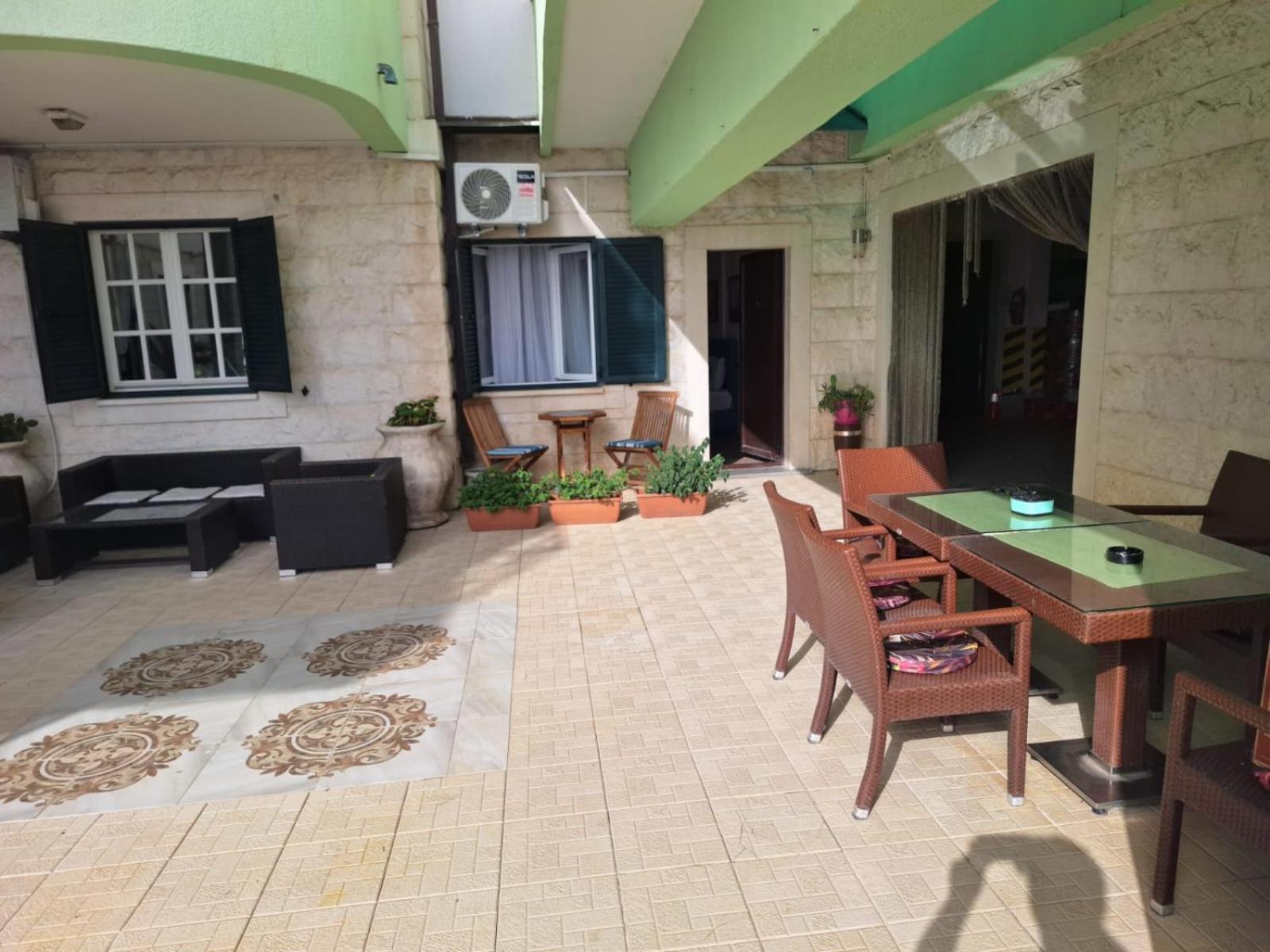 Montesan Luxury Apartment Beach Front Sveti Stefan Exterior foto