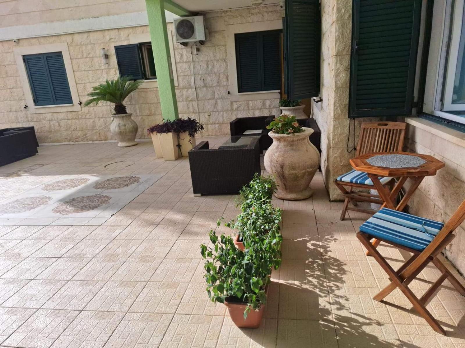 Montesan Luxury Apartment Beach Front Sveti Stefan Exterior foto