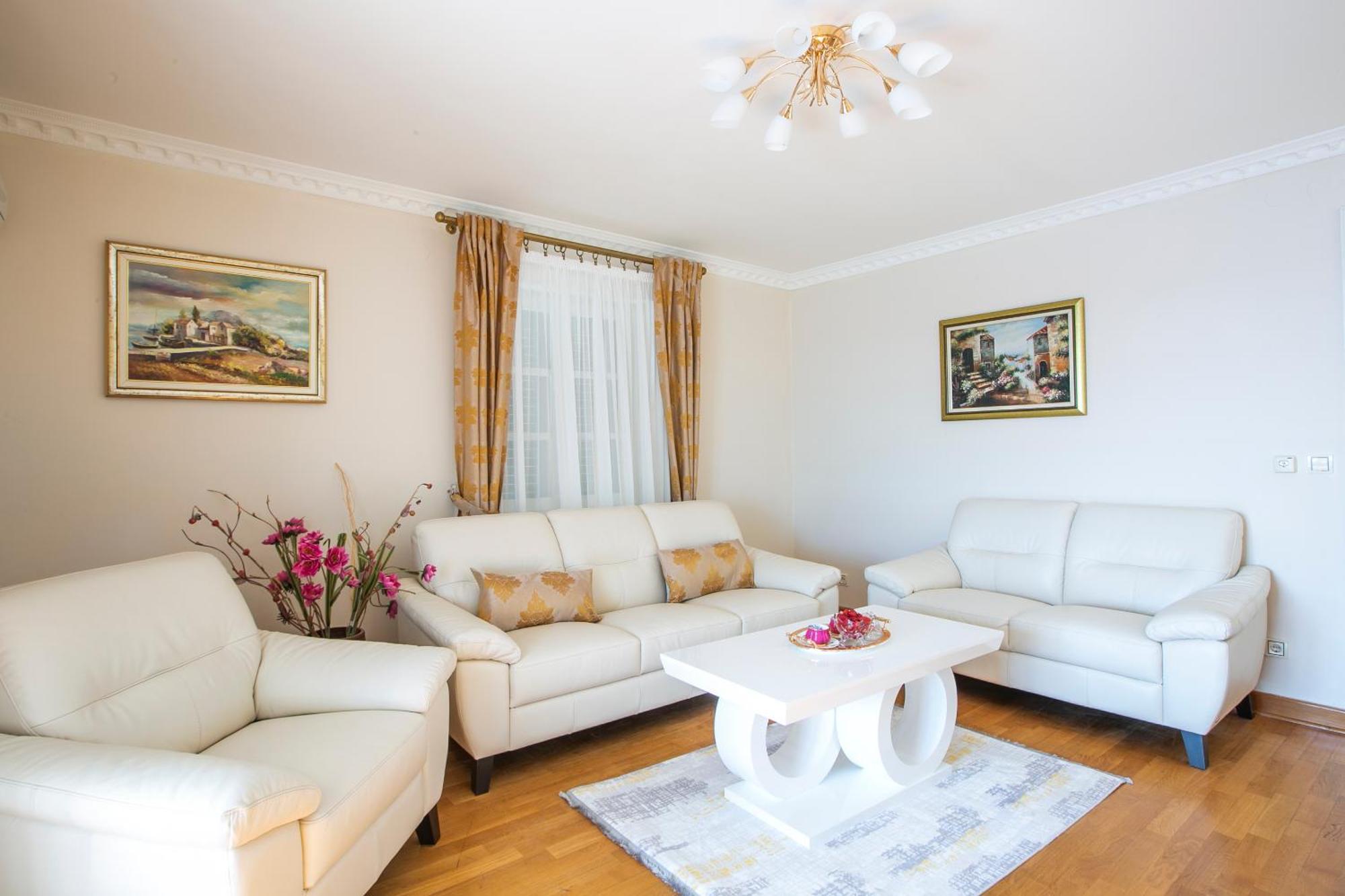 Montesan Luxury Apartment Beach Front Sveti Stefan Exterior foto